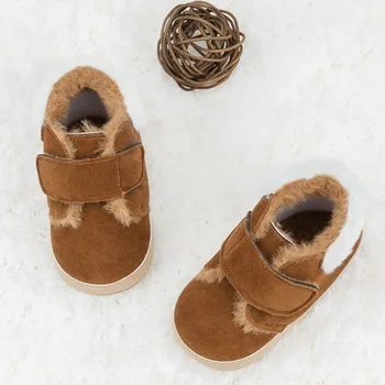 Новинка зимы 2022 года, коричневая Повседневная обувь из утолщенного плюша, Противоскользящие ботинки с мягкой подошвой, Первые ходунки для малышей 0-18 месяцев
